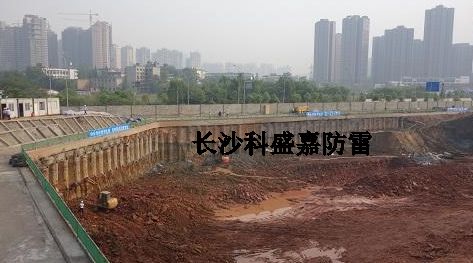 一個(gè)城市防雷市場(chǎng)的大小與哪些因素有關(guān)？